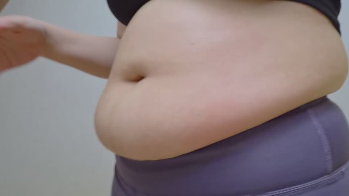 Obsessed with my belly today... Distracting myself by shaking it!