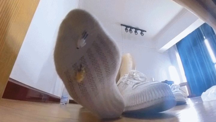 VR360The Reward of the Giantess