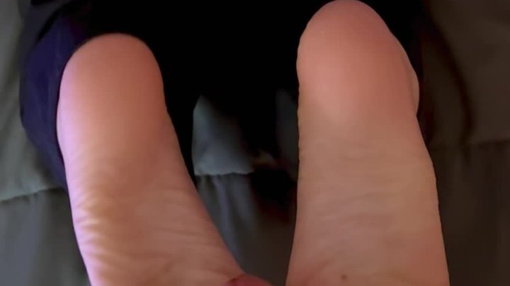 Wife gives Reverse Toejob Warm up Tease (no cum)