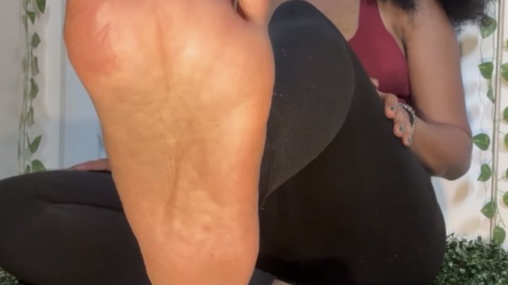 Secret Solemates: Ebony Homewrecker Foot Tease 4K