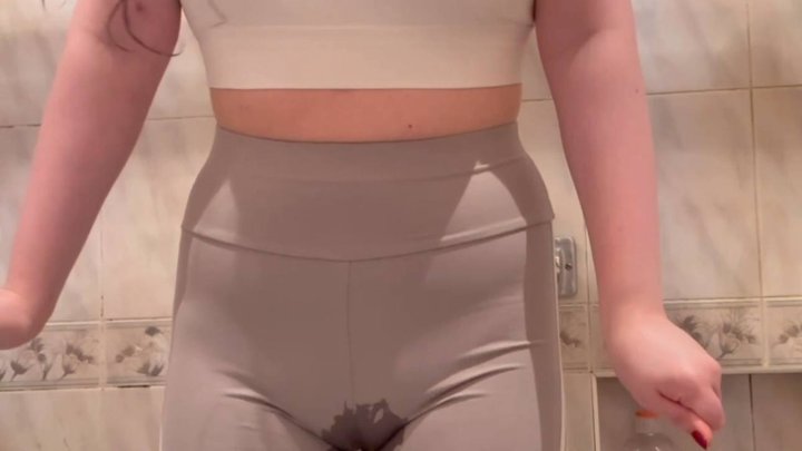Desperate Hold in Grey Leggings - Water Sounds
