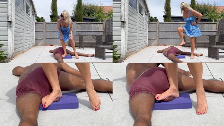 Miss Amy Soles - I Wonder If I Can Make Them Pop? (UHD 4K MP4)