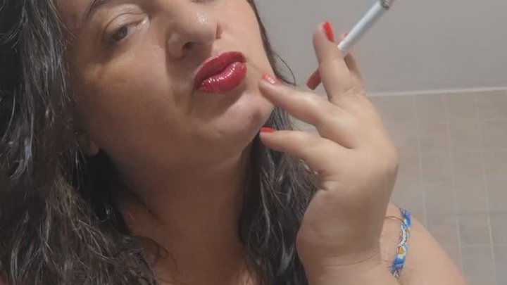 Fresh After Shower – Red Lipstick, Lip Gloss & Cigarette.