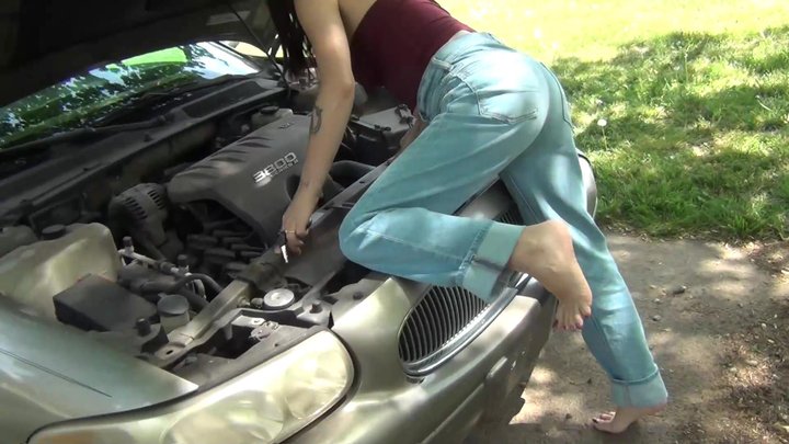 Mechanic Brynn To Mitzy's Rescue!!!