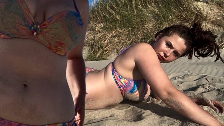 Sandy Belly Tease
