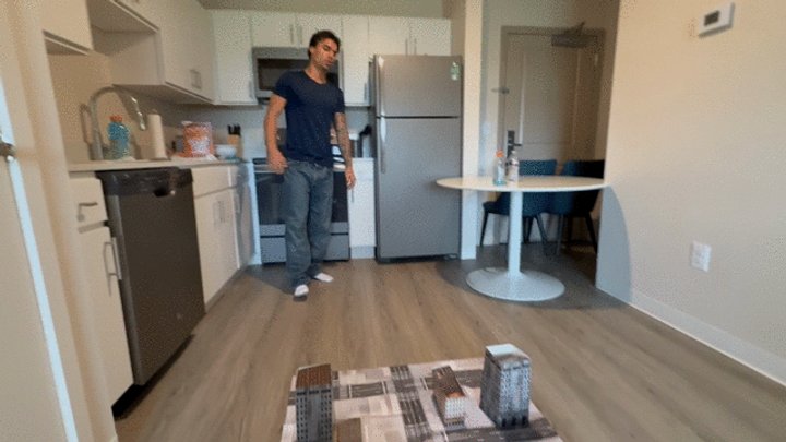 Giant Samir Destroys City