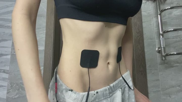 Abs contractions from electrical stimulation