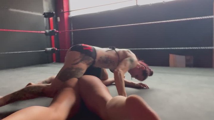 Saskia v Nadia Tickle match 2