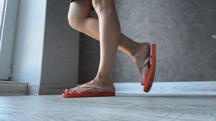 Flip flops show
