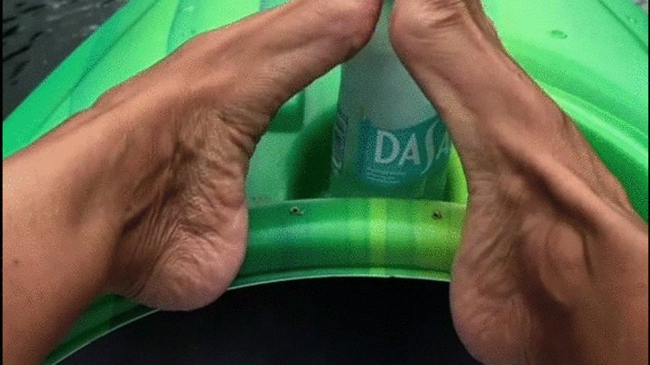 WATER BOTTLE GETS A FOOTJOB