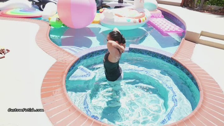 Raven Wets Clothes in the Hot Tub 4K