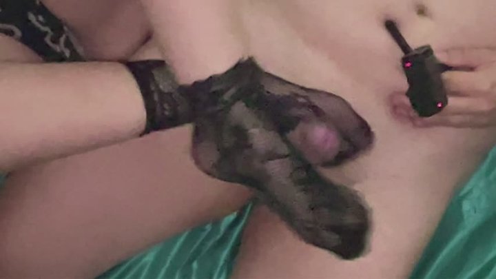 I give him a footjob with my new fishnet stockings, but it doesn’t even last 10 