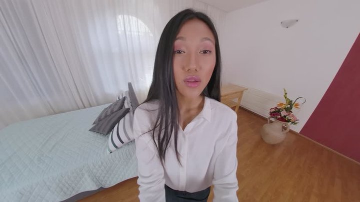Very convincing reality estate agent