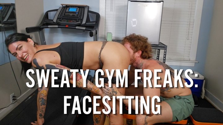 Sweaty Gym Freaks Facesitting