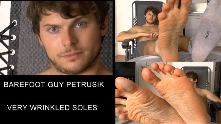 barefoot soccer player Petrusik, very wrinkled soles