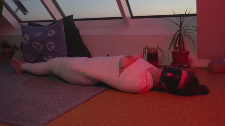Kera mummified and enjoying the evening