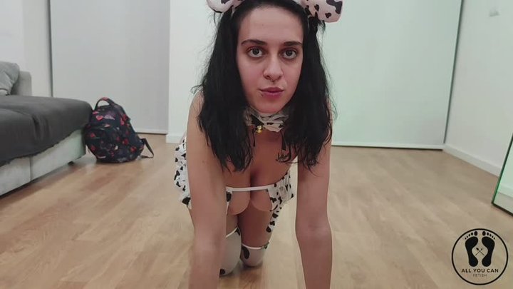 COW IN HEAT GRAZING AND MOOING WIGGLING HER BOOBS AND ASS