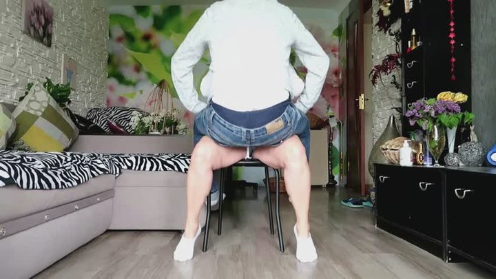 My strong legs will support your weight MOV
