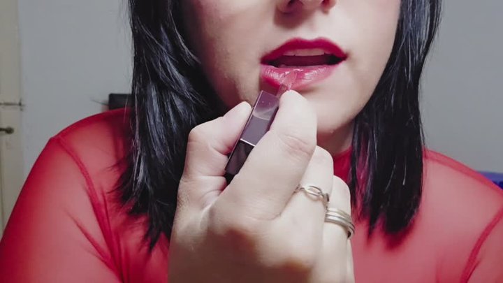 Camera as My Mirror: Red Lip Liner, Lipstick & Glossy Finish Routine (Close-Up P