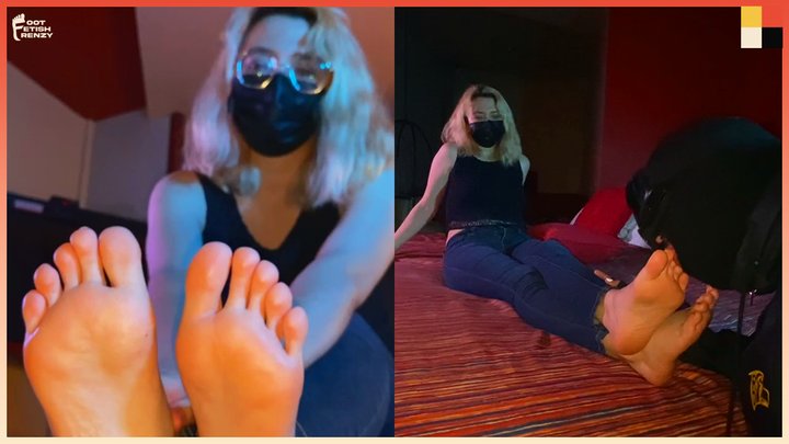 19yo Swedish Blonde With Glasess Has Her Toes Sucked & Feet Worshipped - Toe Suc