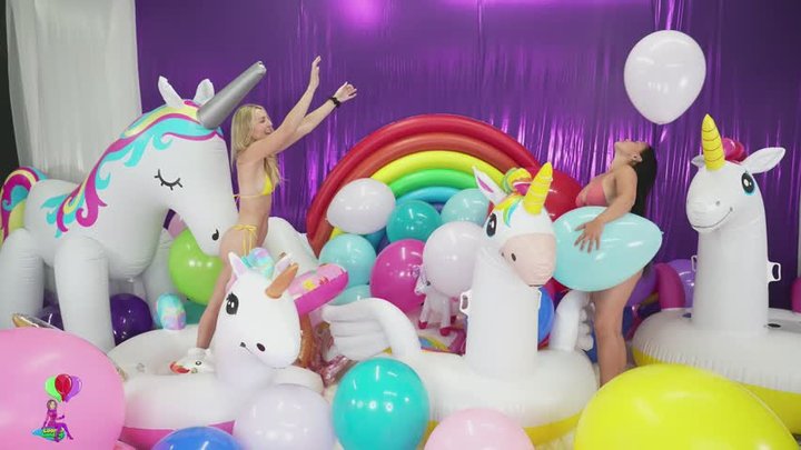 Lexy and Raven Pop Unicorn Loons 4K