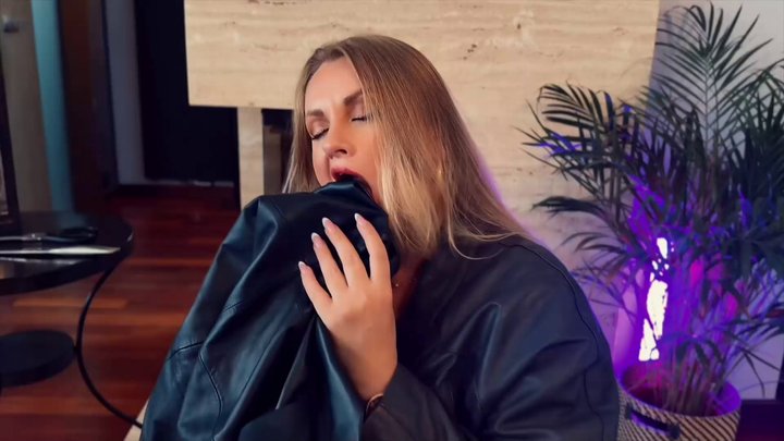 Predatory Blonde: Leather Chaos 2 MOV