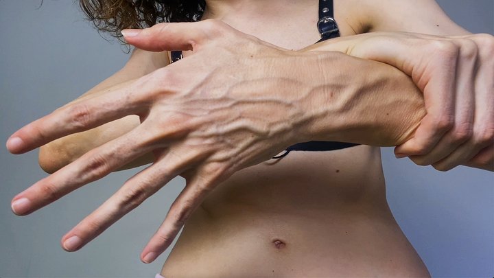 Veiny hands