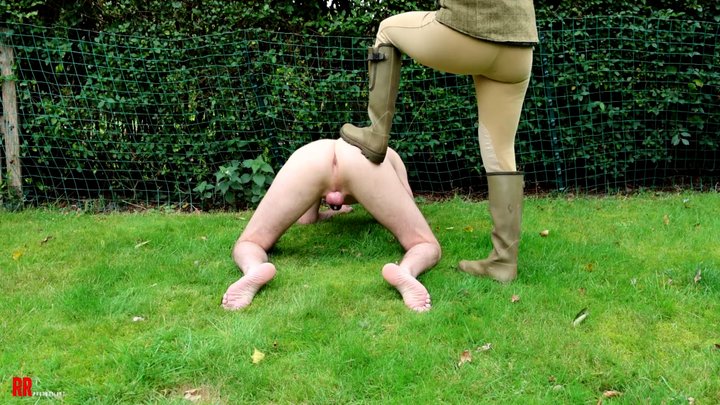 REAL COUPLE LOCKTOBER PART 10 - THE GARDEN PUNISHMENT (720p)