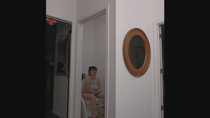 RUNNING To Pee