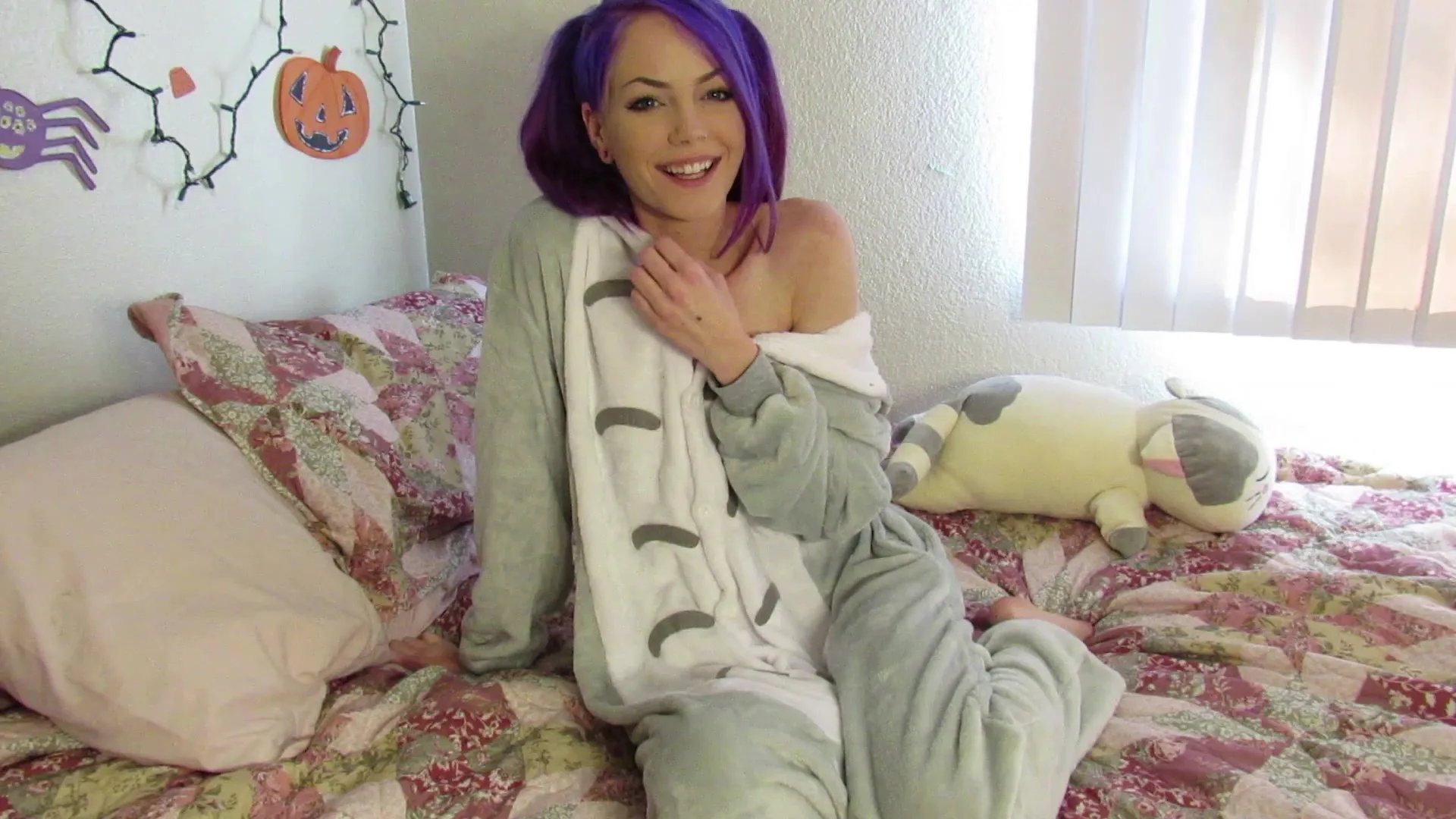 Bed time with daddy pt1