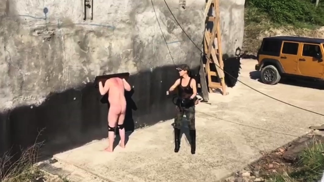 Brunette MILF getting cumshot in her mouth
