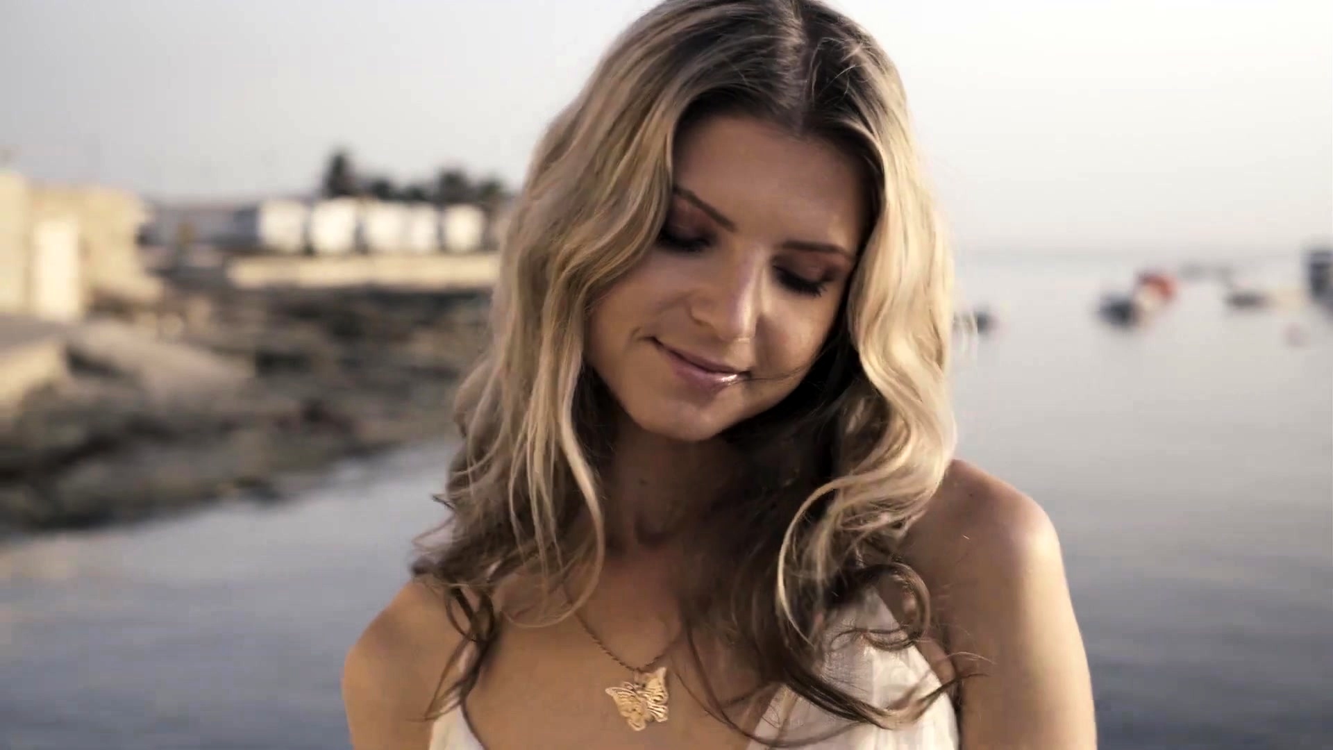Valentina GinaGerson - Beauty Power