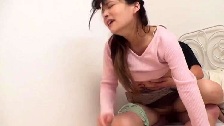 Sexy Asian Japanese Teen Suckin and Finger