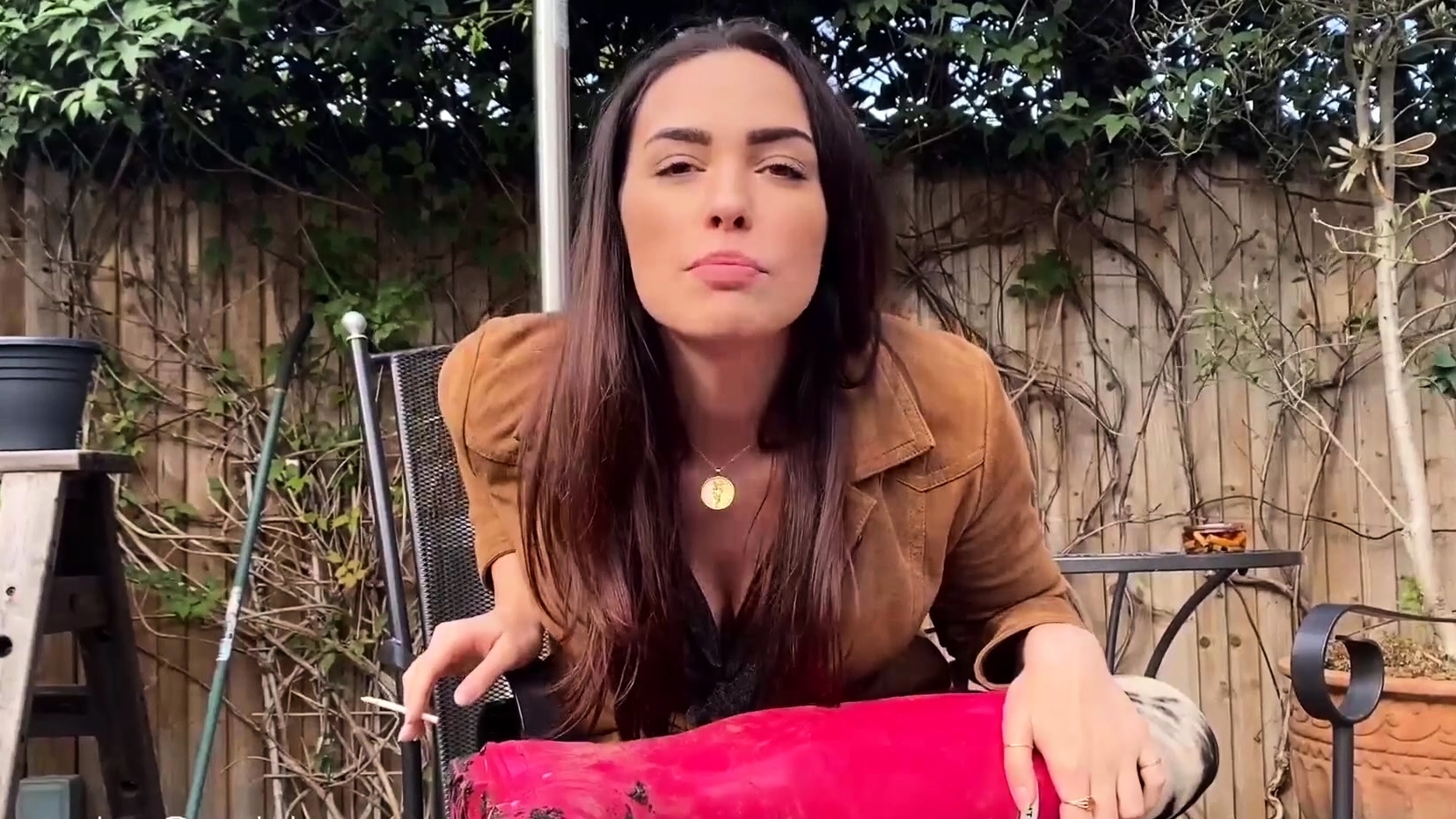 Linsey Dawn solo foot fetish