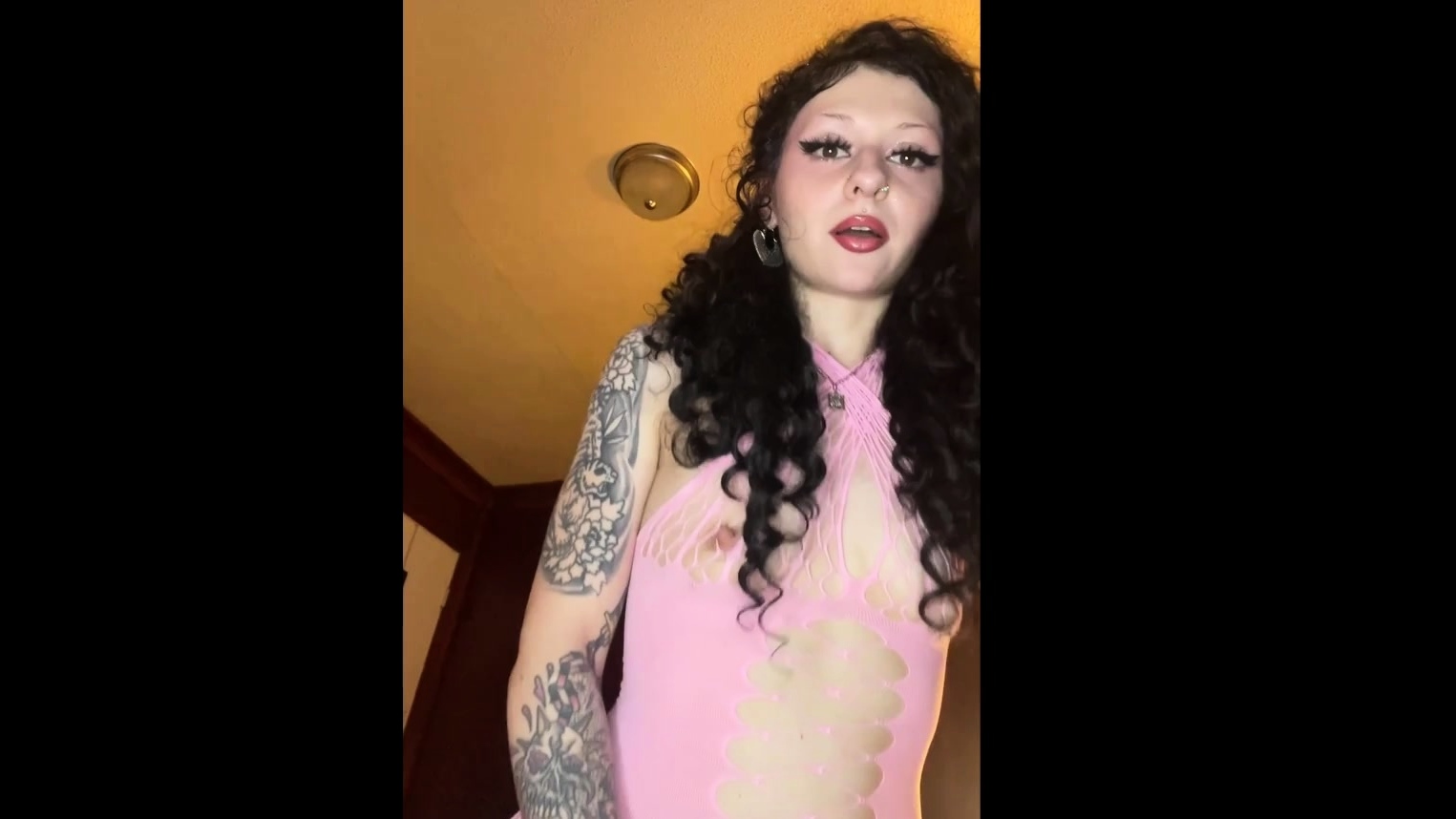 Virgin Goth Therapist starts fucking you