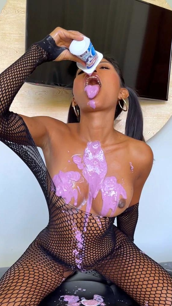 Tita Sahara Creamy Food Play And Dildo Fuck Onlyfans Video