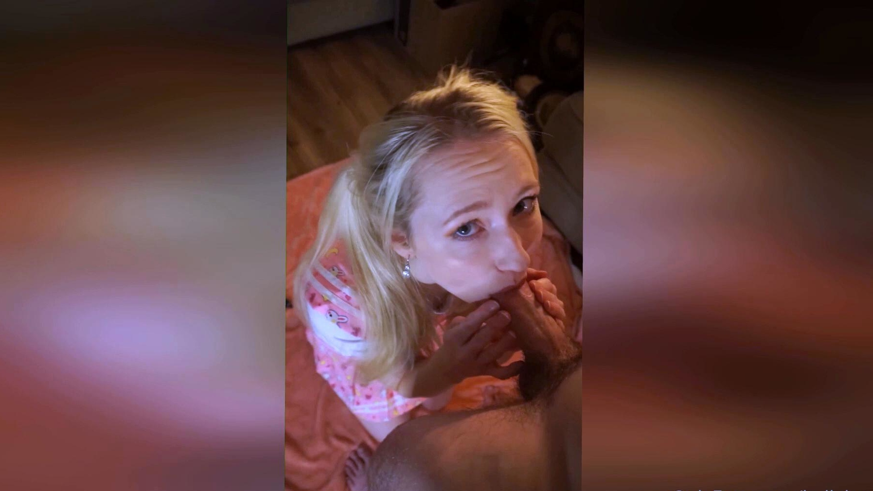 Hot amateur blonde blowjob in HD