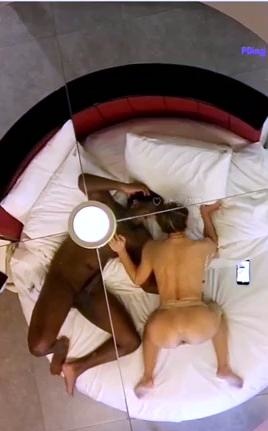 Korean Wife In Love Hotel With BBC