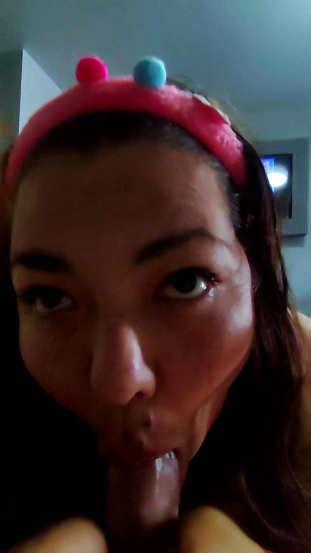 Obsessed with how this pink fluffy headband looks tonight