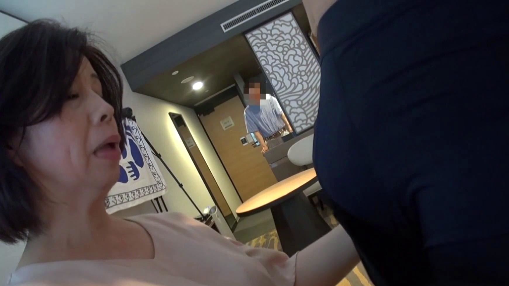 Japanese wife taken by JAV director as husband watches