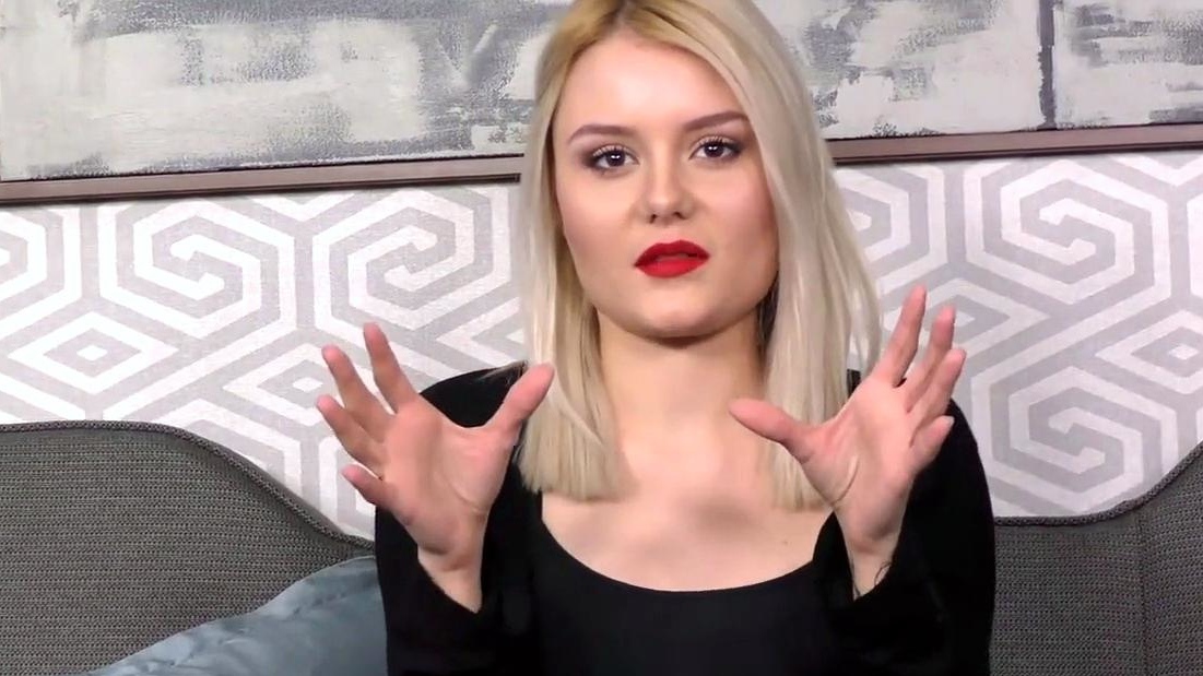 Scarlett Knight The British Beauty Does WoodmanCastingX HD