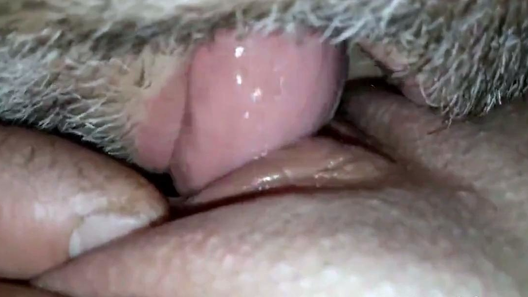 Norwegian MILF's Pussy Licked by Amateur Brunette