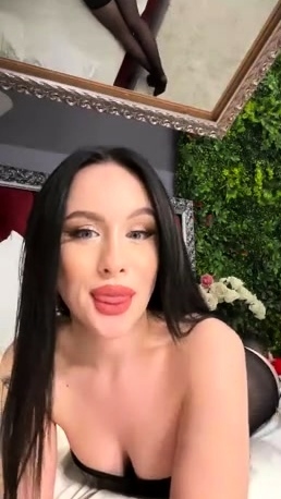 Brunette babe chelsea french solo masturbation