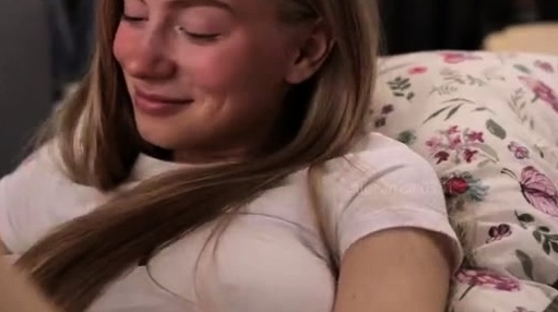 Blonde teen Sierras first erotic masturbation video