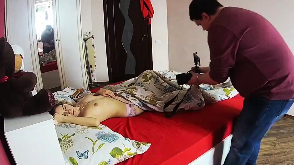 French amateur brunette hardcore fucking