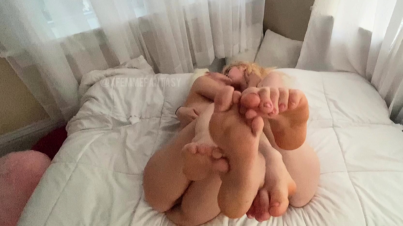 Cute blonde Jenna Lovely foot fetish