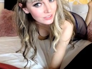 Blonde teen with huge breast masturbating on webcam