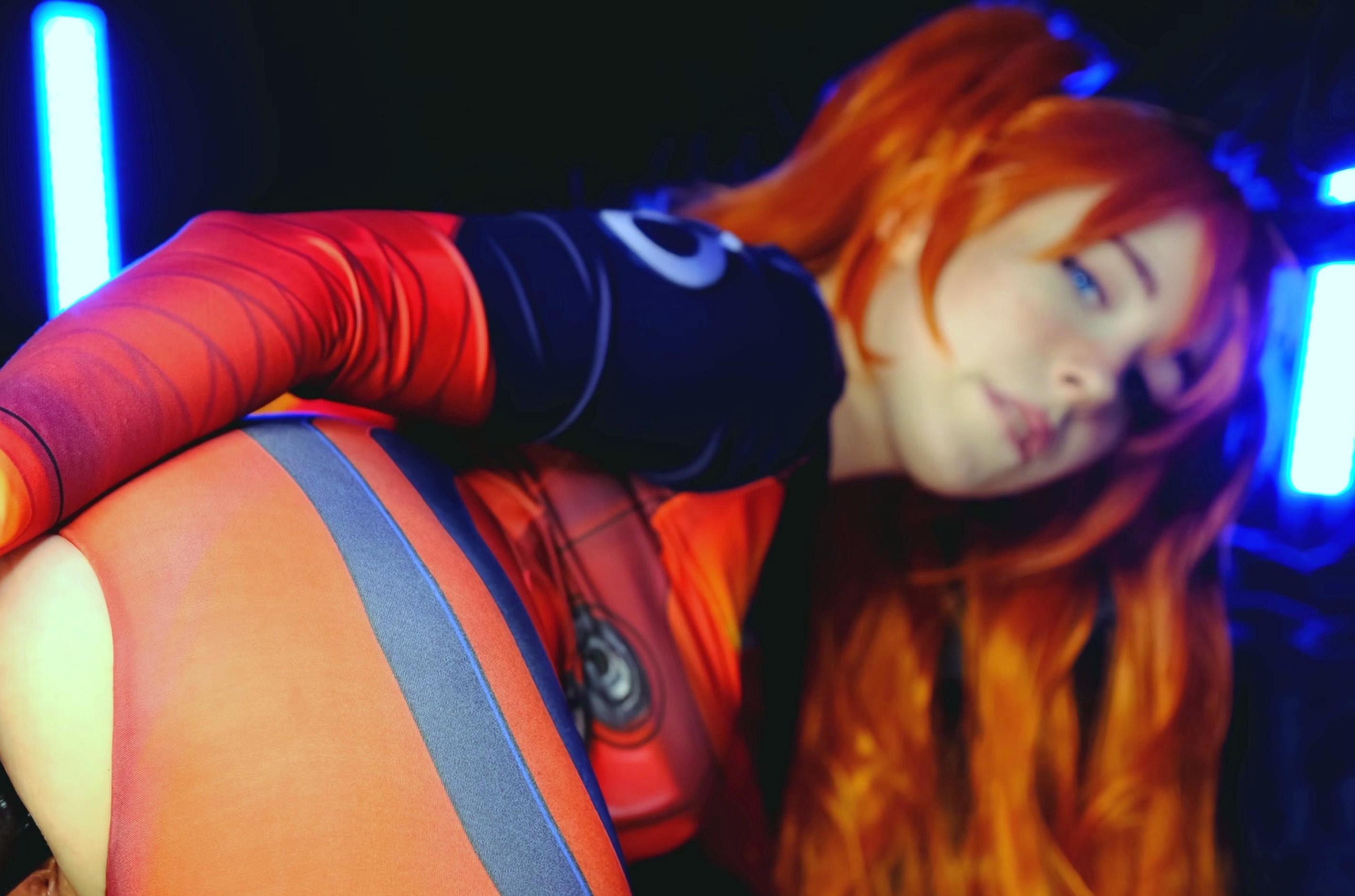 Redhead teen dildofucked and toyed in ass