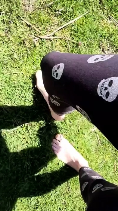 Solo masturbation and the foot fetish
