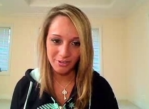 Cute amateur brunette naughty in solo jerking show on camera